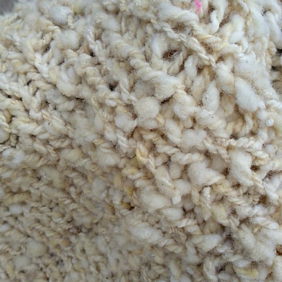 WOOL Afghan - Picture 2 of 4